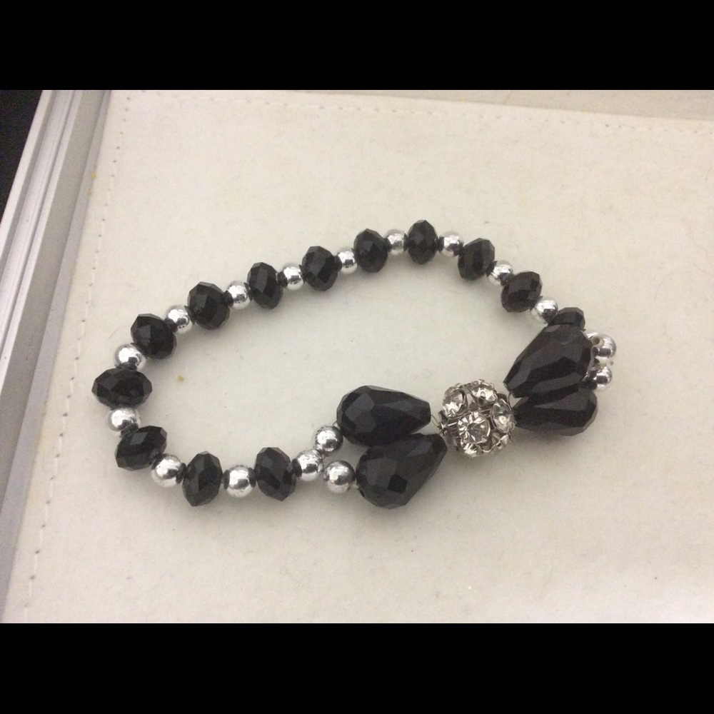 Women’s jewelry bracelet